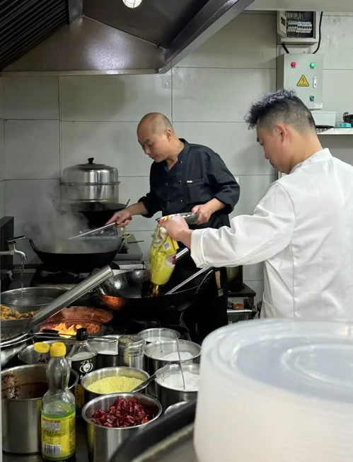 菜场提供“代炒”服务 上班族乐了