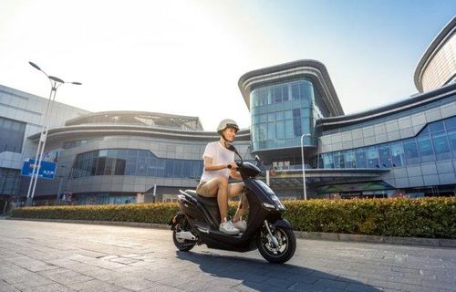 雅迪汽车大灯多少钱 雅迪汽车大灯多少钱