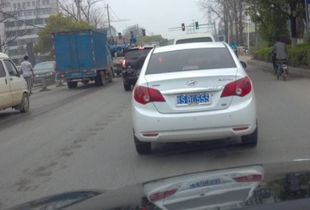 汽车换异地牌照多少钱 汽车换异地牌照多少钱