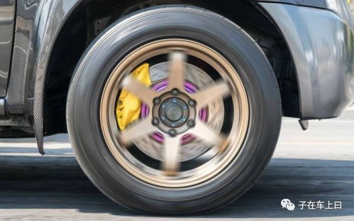 汽车低于多少码踩刹车 汽车低于多少码踩刹车