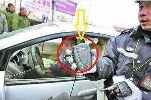 汽车暗箱可以放多少东西 汽车暗箱可以放多少东西