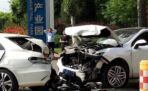 汽车倒车撞墙保险赔多少 汽车倒车撞墙保险赔多少