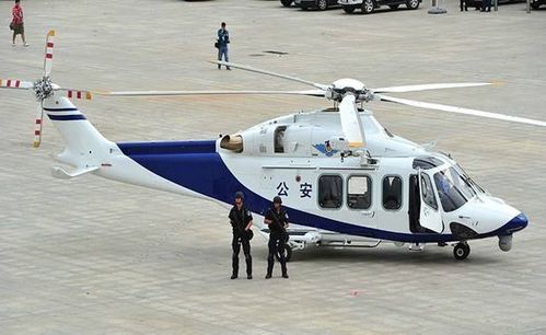 韩国一架军用无人机同直升机相撞 韩国一架军用无人机同直升机相撞