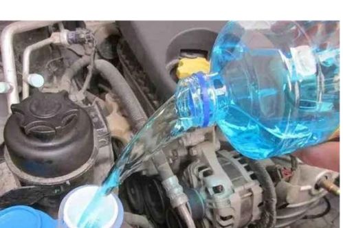 汽车水箱加多少水 汽车水箱加多少水