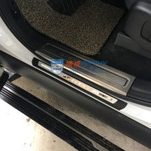 汽车加踏板多少钱 汽车加踏板多少钱