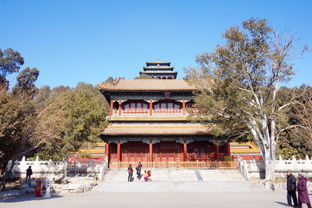 苹果CEO库克现身北京 爬景山公园 苹果CEO库克现身北京 爬景山公园