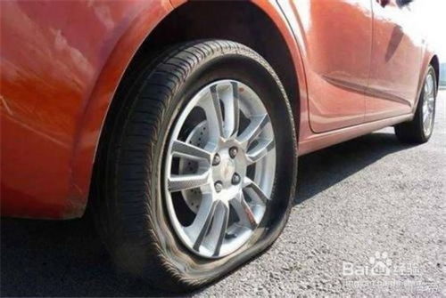 汽车 胎压 多少