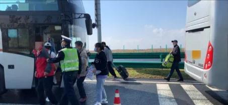 高速公路汽车内气压多少 高速公路汽车内气压多少