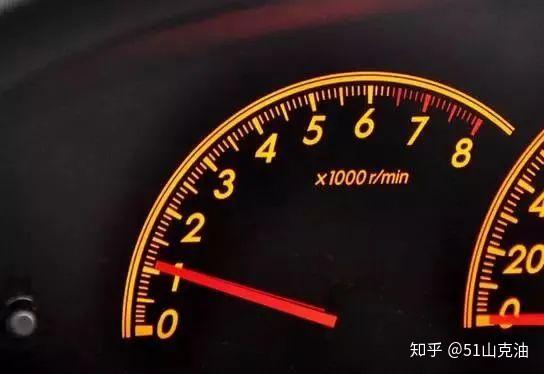 汽车转速表控制多少转 汽车转速表控制多少转