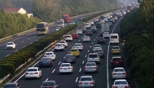 汽车多少公里跑高速 汽车多少公里跑高速