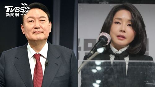 尹锡悦被罢免 韩国大妈仰天痛哭