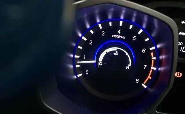 汽车冷启动多少转数正常 汽车冷启动多少转数正常