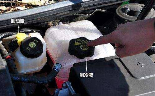 小型汽车胎压是多少 小型汽车胎压是多少