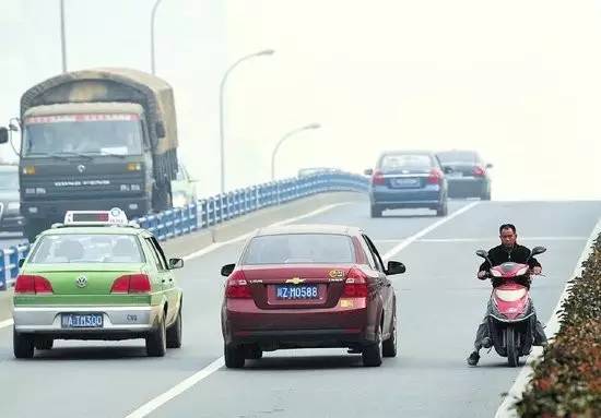 汽车逆行撞到人赔多少 汽车逆行撞到人赔多少