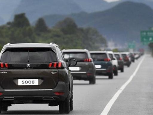 汽车跑高速最省油多少码 汽车跑高速最省油多少码