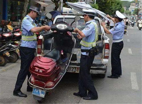 员工骑摩托上下班被开除 法院判了