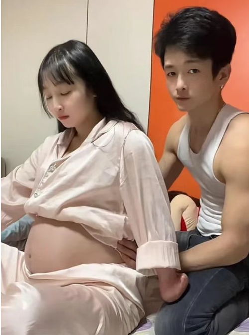 00后“无手”女孩怀孕 丈夫为何怒怼网友? 00后“无手”女孩怀孕 丈夫为何怒怼网友?