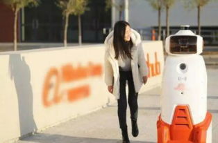 唯一“美女”机器人刚跑就罢工了 唯一“美女”机器人刚跑就罢工了