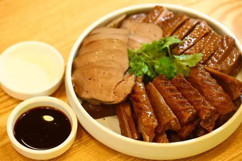 卤鹅哥成功投喂周鸿祎吃鹅 卤鹅哥成功投喂周鸿祎吃鹅