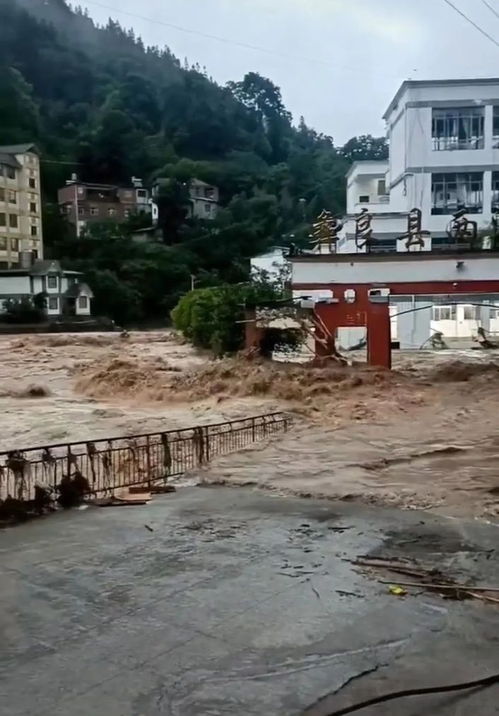 广西突发山洪致3人遇难1人失联 广西突发山洪致3人遇难1人失联