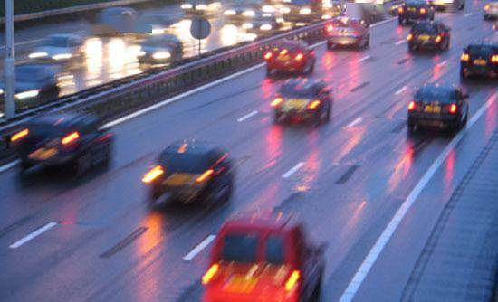 汽车距离多少合适(汽车行驶中的安全距离，多少合适？