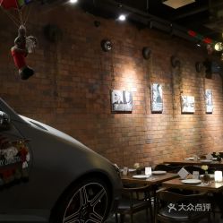 1886汽车餐厅汽车多少钱(探索1886汽车餐厅的独特魅力,汽车文化与美食体验的价格之旅) 1886汽车餐厅汽车多少钱(探索1886汽车餐厅的独特魅力,汽车文化与美食体验的价格之旅)
