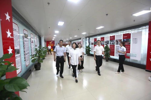 小汽车拖汽车油耗多少(小汽车拖曳汽车油耗研究)