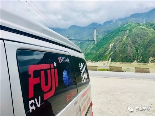 康定到九龙县多少钱汽车(康定到九龙县汽车票价详解)
