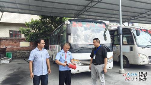 汽车制造厂安全员多少人(汽车制造厂的安全保障团队,安全员的数量与职责) 汽车制造厂安全员多少人(汽车制造厂的安全保障团队,安全员的数量与职责)