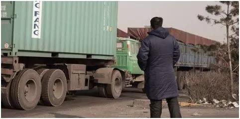 为省30元 卡车司机青藏线缺氧离世(逝去的坚守，为省30元，卡车司机青藏线缺氧离世)