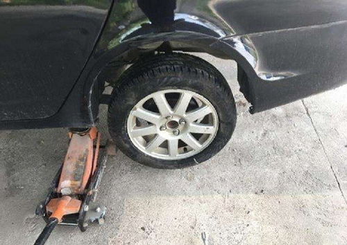 汽车中间补胎多少钱一个(汽车中间补胎费用详解,价格、因素与注意事项) 汽车中间补胎多少钱一个(汽车中间补胎费用详解,价格、因素与注意事项)