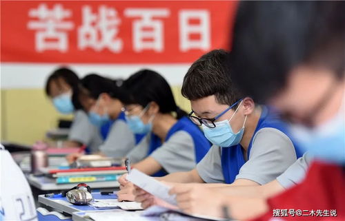 考生高考迟到入场遭拒 校方:这是规则(高考迟到入场遭拒,规则与人文关怀的较量) 考生高考迟到入场遭拒 校方:这是规则(高考迟到入场遭拒,规则与人文关怀的较量)