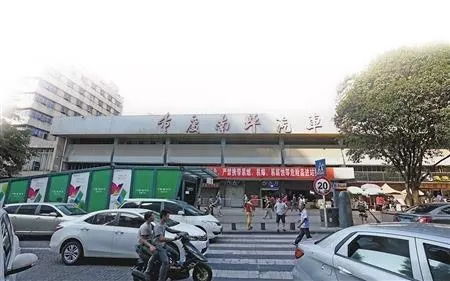 化龙镇汽车站电话多少(化龙镇汽车站电话及出行指南)