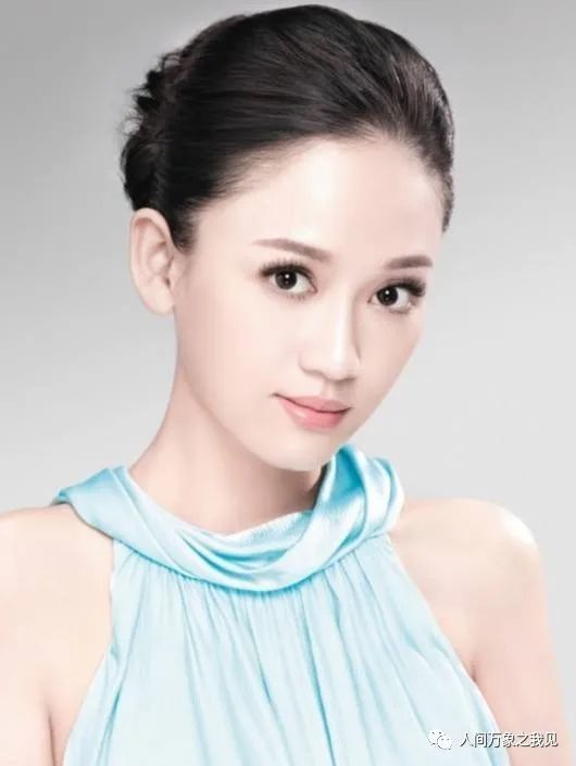 宗馥莉耳环疑为黄杨钿甜耳环同款(宗馥莉耳环疑为黄杨钿甜耳环同款,时尚潮流下的微妙关联) 宗馥莉耳环疑为黄杨钿甜耳环同款(宗馥莉耳环疑为黄杨钿甜耳环同款,时尚潮流下的微妙关联)