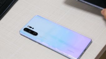 华为手机怎么拉大图片 华为手机怎么拉大图片