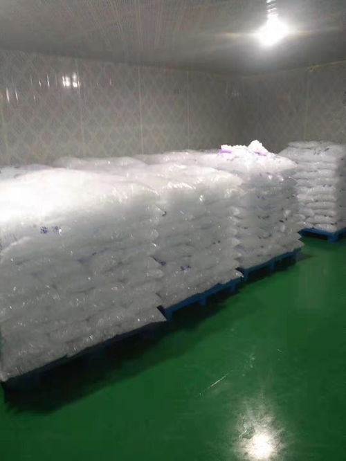 苏超运15吨冰块降温 苏超运15吨冰块降温